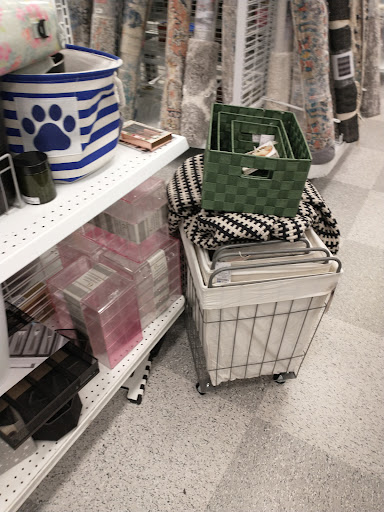 Clothing Store «Ross Dress for Less», reviews and photos, 6901 W Grand Ave, Gurnee, IL 60031, USA