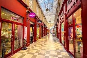 The Silver Arcade of Lyon image
