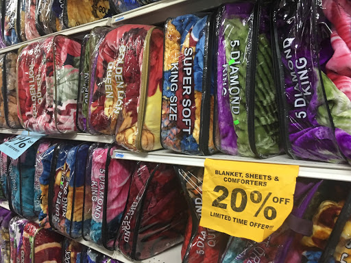 Discount Store «Dollar Center», reviews and photos, 15530 W Warren Ave, Detroit, MI 48228, USA