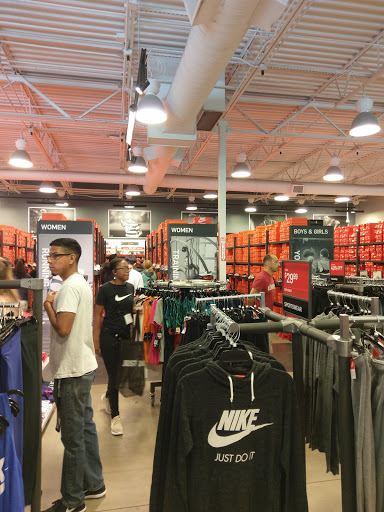 Sporting Goods Store «Nike Factory Store», reviews and photos, 1000 PA-611 #120, Tannersville, PA 18372, USA