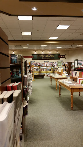 Book Store «Barnes & Noble», reviews and photos, 710 County Hwy 10, Blaine, MN 55434, USA