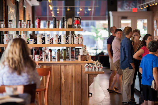 Sweetwaters Coffee & Tea, 123 W Washington St, Ann Arbor, MI 48104, USA, 