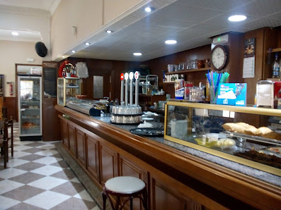 Café Can Putxet Plaça Verge de Loreto, 4, 07518 Lloret de Vistalegre, Balearic Islands, España