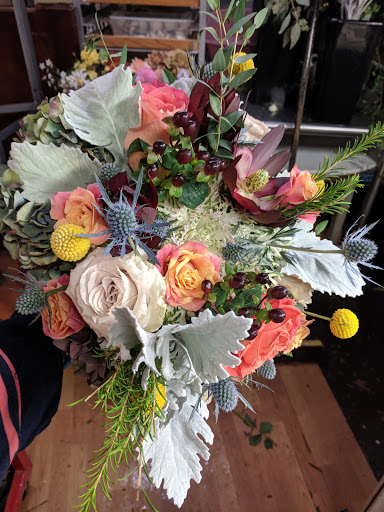 Florist «Buss Flower Shop», reviews and photos, 322 N Milwaukee Ave, Libertyville, IL 60048, USA