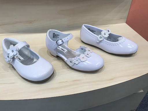 Shoe Store «Stride Rite», reviews and photos, 160 N Gulph Rd, King of Prussia, PA 19406, USA