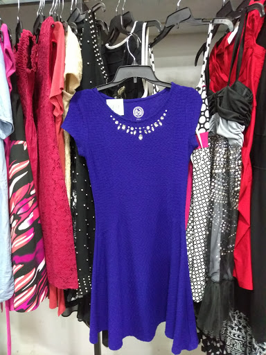 Thrift Store «The Salvation Army Family Store & Donation Center», reviews and photos