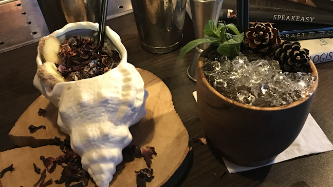 кв. Новия град, ул. „Лазар (Ланката) Тренчев“ 1, 2770 Банско