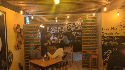 Zavala Burger Snack and Beer - Calz. Hidalgo 168, Centro, 36100 Silao, Gto., Mexico