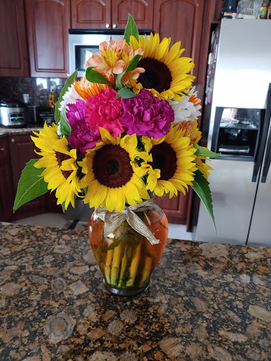 Florist «Gladys & Miguel Flowers», reviews and photos, 16045 NW 57th Ave, Hialeah, FL 33014, USA