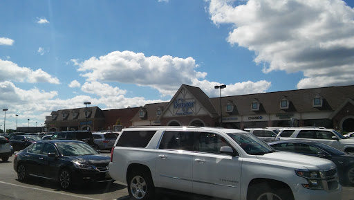 Grocery Store «Kroger», reviews and photos, 3975 Powell Rd, Powell, OH 43065, USA