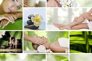 Harmonie & Balance Massage Salon image