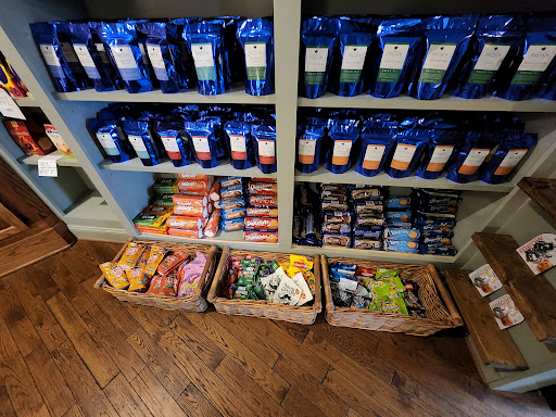 Shopping Mall «Eagle Village Shops», reviews and photos, 503 W Lancaster Ave, Wayne, PA 19087, USA