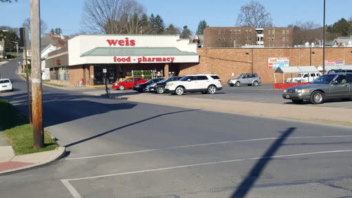 Weis Markets, 313 W Bald Eagle St, Lock Haven, PA 17745, USA, 
