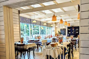 Mr Villa's Fish & Chip Restaurant & Oyster Bar image