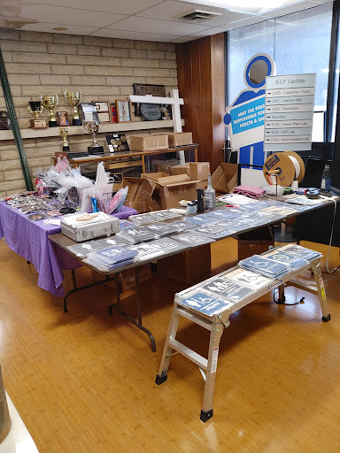 Sign Shop «Superior Signs & Engraving, Inc», reviews and photos, 2130 E Douglas Ave, Wichita, KS 67214, USA