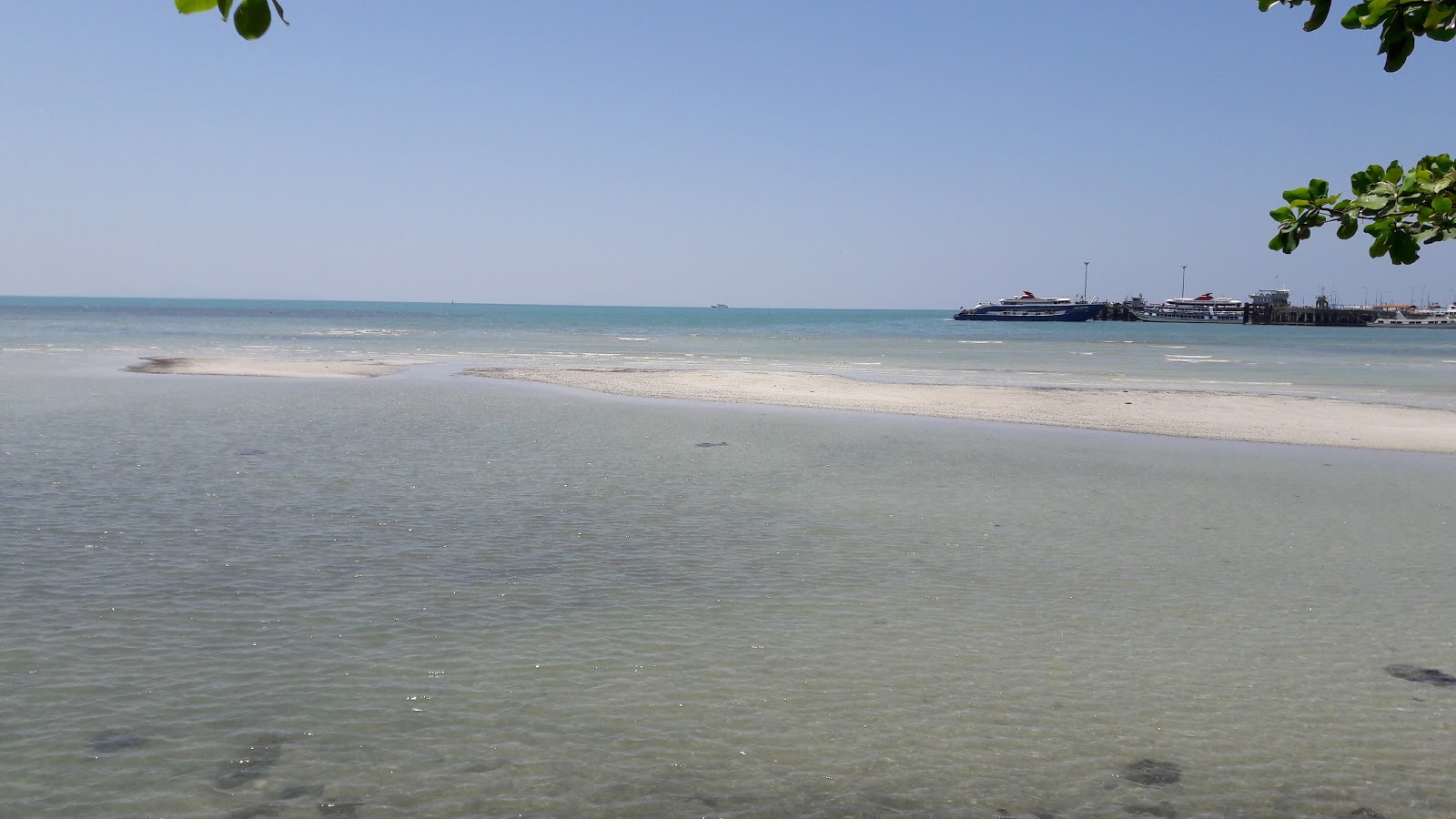 Photo of Bangmakham Sunset Beach and the settlement