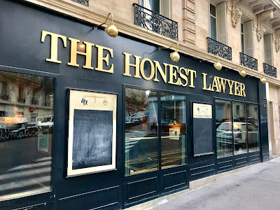 The Honest Lawyer à Paris