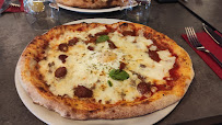Pizza du Restaurant italien Saint Mercure à Paris - n°7