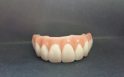 Studio Dentistico Pistilli DOTTOR P chirurgia orale impianti dentali image