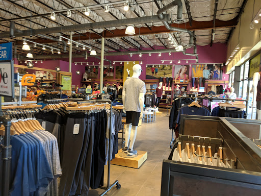 Running Store «Road Runner Sports», reviews and photos, 1120 W Broad St, Falls Church, VA 22046, USA