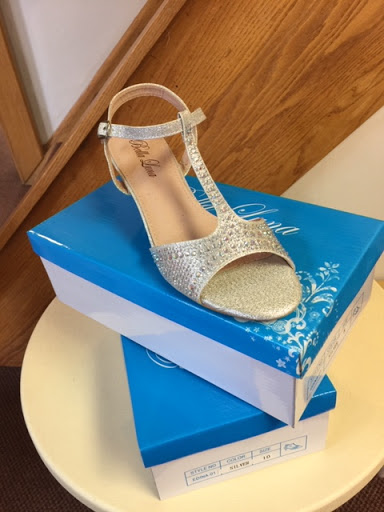 Bridal Shop «Bridal Emporium», reviews and photos, 2903 E Main St, Endicott, NY 13760, USA