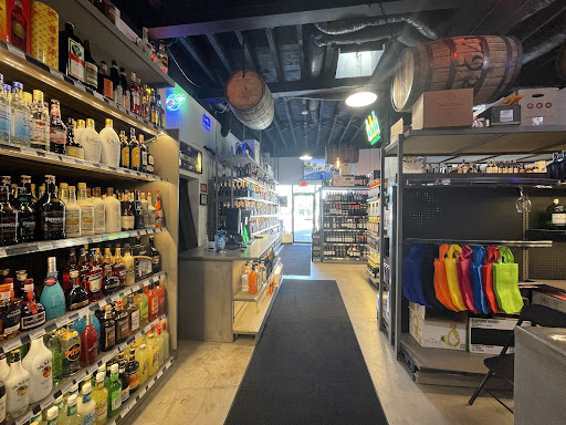 Liquor Store «Lynbrook Wine & Liquor», reviews and photos, 325 Sunrise Hwy, Lynbrook, NY 11563, USA