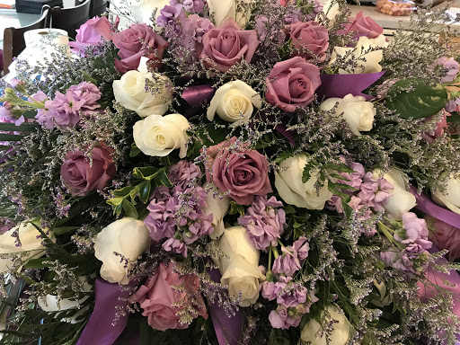 Florist «Hill Florist and Gifts», reviews and photos, 276 E Main St, Hillsboro, OR 97123, USA