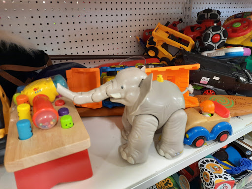 Thrift Store «Goodwill - Maple Grove: Circle North», reviews and photos, 13605 80th Cir N, Maple Grove, MN 55311, USA