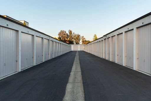 Self-Storage Facility «Storage West», reviews and photos, 2892 Kelvin Ave, Irvine, CA 92614, USA