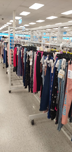 Clothing Store «Ross Dress for Less», reviews and photos, 877 E Baseline Rd, Gilbert, AZ 85233, USA