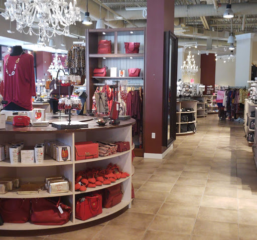 Shopping Mall «The Mall at Partridge Creek», reviews and photos, 17420 Hall Rd, Charter Twp of Clinton, MI 48038, USA