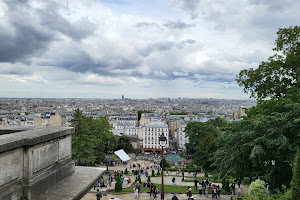 Square Louise Michel