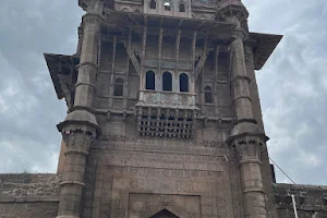 Mahtar Mahal Masjid image