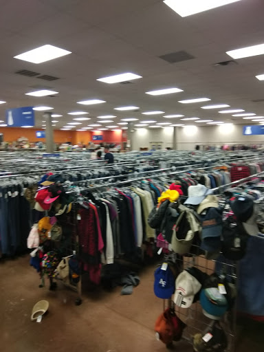 Thrift Store «Goodwill Store and Donation Station», reviews and photos, 10647 Culebra Rd, San Antonio, TX 78251, USA