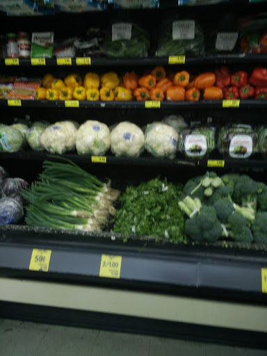 Grocery Store «Grocery Outlet Bargain Market», reviews and photos, 4157 NW U.S. 101 #101, Lincoln City, OR 97367, USA