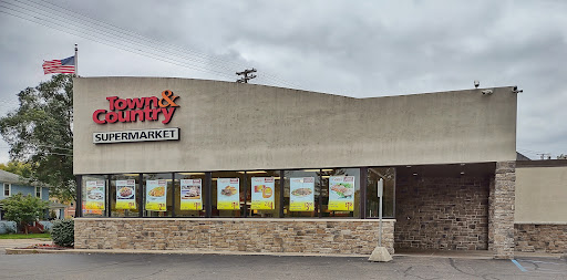 Meat Wholesaler «Town & Country Supermarket», reviews and photos, 1824 Portage Street, Kalamazoo, MI 49001, USA