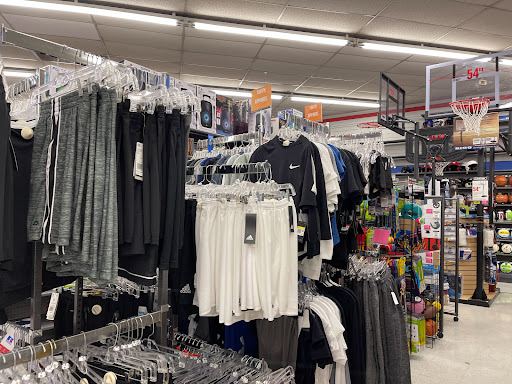 Sporting Goods Store «Big 5 Sporting Goods», reviews and photos, 3132 Stevens Creek Blvd, San Jose, CA 95117, USA