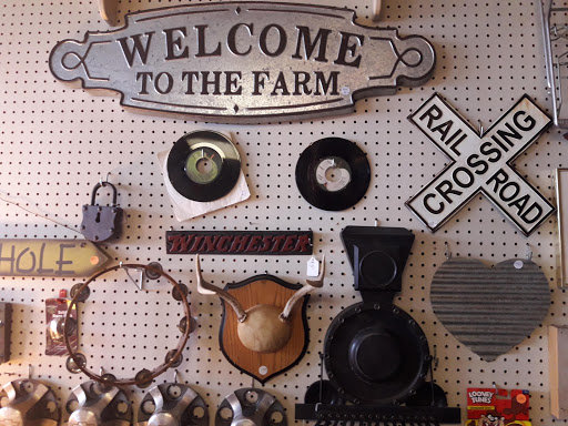 Flea Market «Exit 9 Flea Market», reviews and photos, 2688 Lakeville Rd, Avon, NY 14414, USA