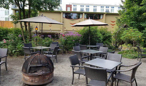 Movie Theater «McMenamins Anderson School Theater», reviews and photos, 18607 Bothell Way NE, Bothell, WA 98011, USA