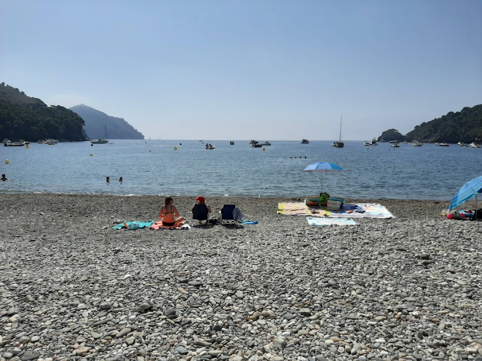 Foto di Cala Montjoi con molto pulito livello di pulizia