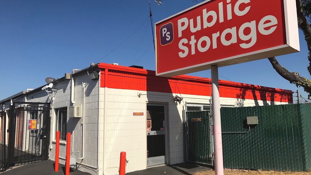 Public Storage
