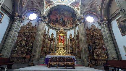 Altar A Nuestra Señora De Guadalupe