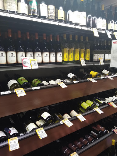 Wine Store «Total Wine & More», reviews and photos, 11 Mystic View Rd, Everett, MA 02149, USA