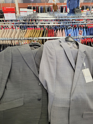 Clothing Store «K&G Fashion Superstore», reviews and photos, 8655 Pulaski Hwy, Rosedale, MD 21237, USA