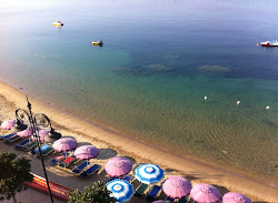 Foto von Marigliano beach und die siedlung