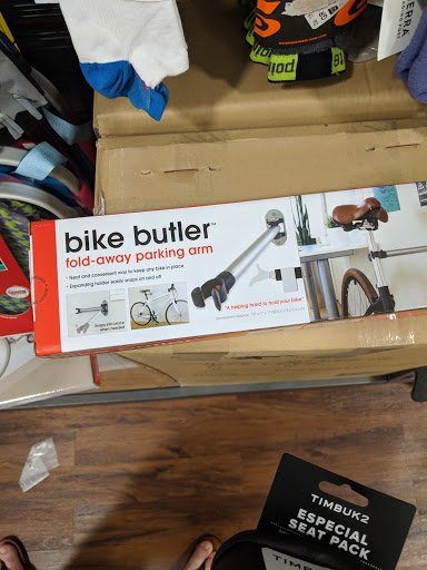 Outdoor Sports Store «Sierra Trading Post», reviews and photos, 67 Newtown Rd #18, Danbury, CT 06810, USA