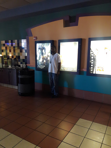 Movie Theater «Cobb Grand 18», reviews and photos, 17355 NW 59th Ave, Hialeah, FL 33015, USA