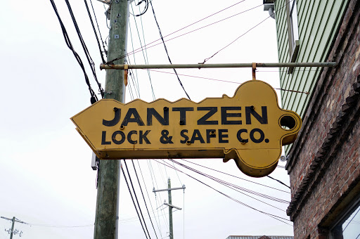 Locksmith «Jantzen Lock & Safe Co», reviews and photos, 276 Meeting St, Charleston, SC 29401, USA