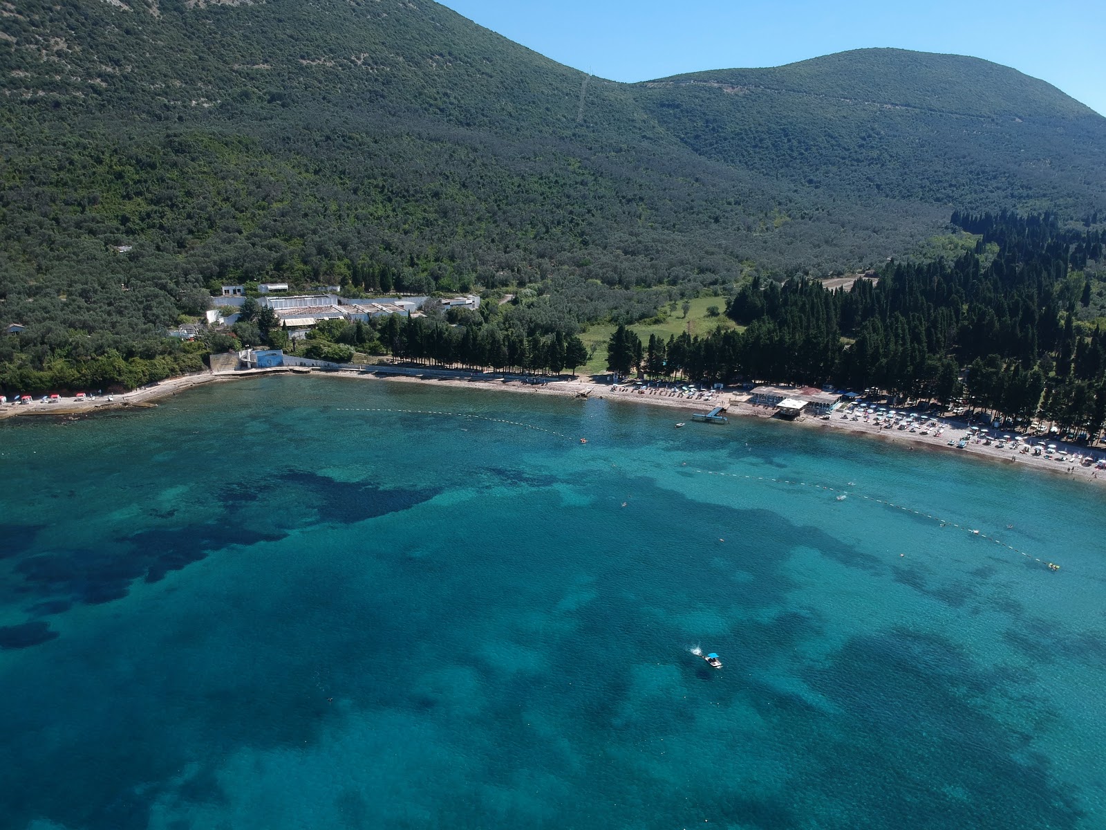 Photo of Valdanos beach - popular place among relax connoisseurs