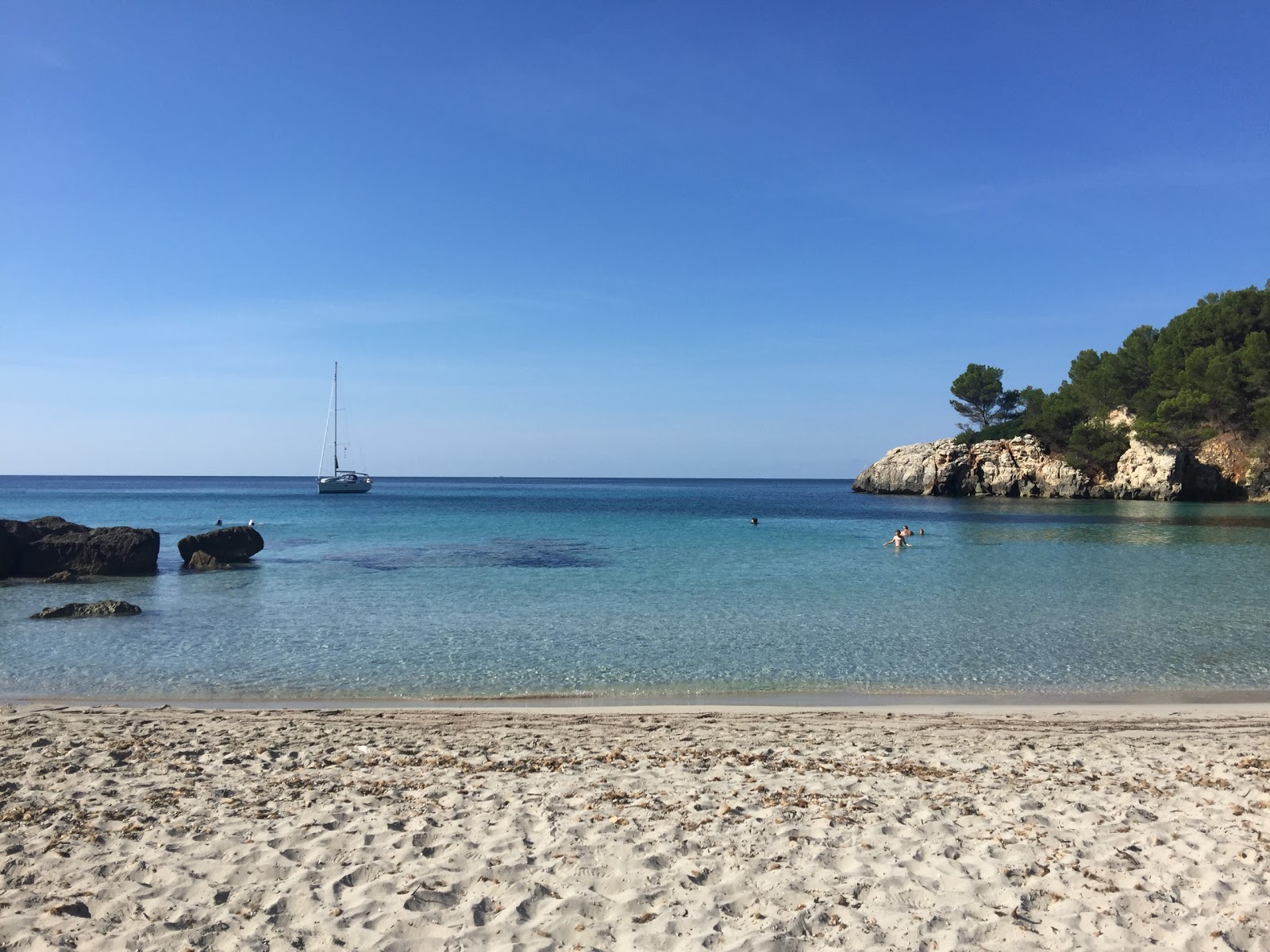 Φωτογραφία του Playa Cala Escorxada ubicado en área natural